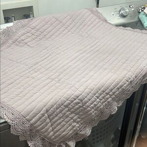 NWOT never used baby girl blanket scalloped lace trim